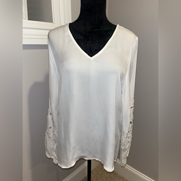 NWT Ecru White V-Neck Blouse with Embroidered Sleeves- Small - Picture 1 of 9